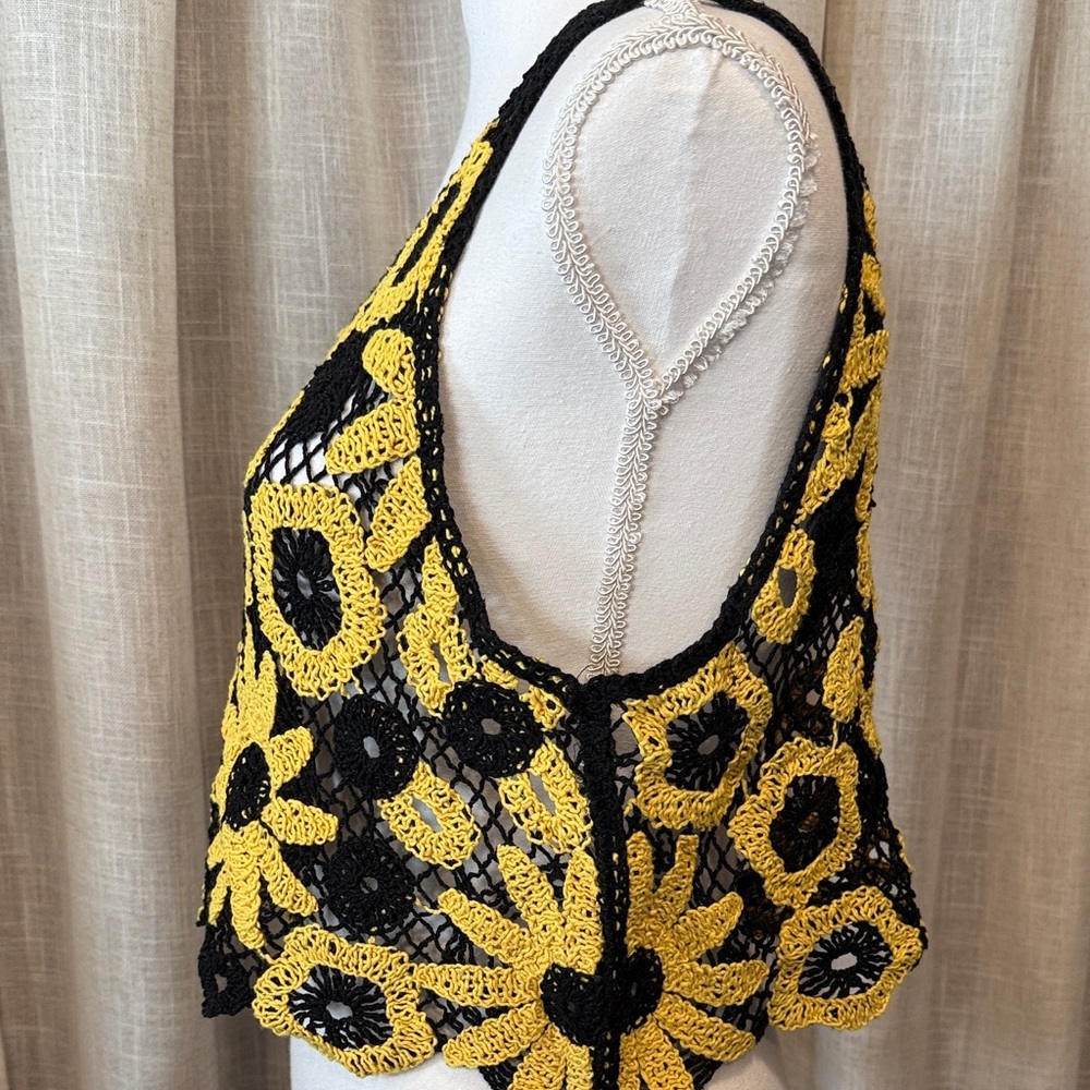 Floral Crochet Crop Top in Black and Yellow - Picture 6 of 14